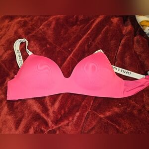 Victoria secret tshirt bra